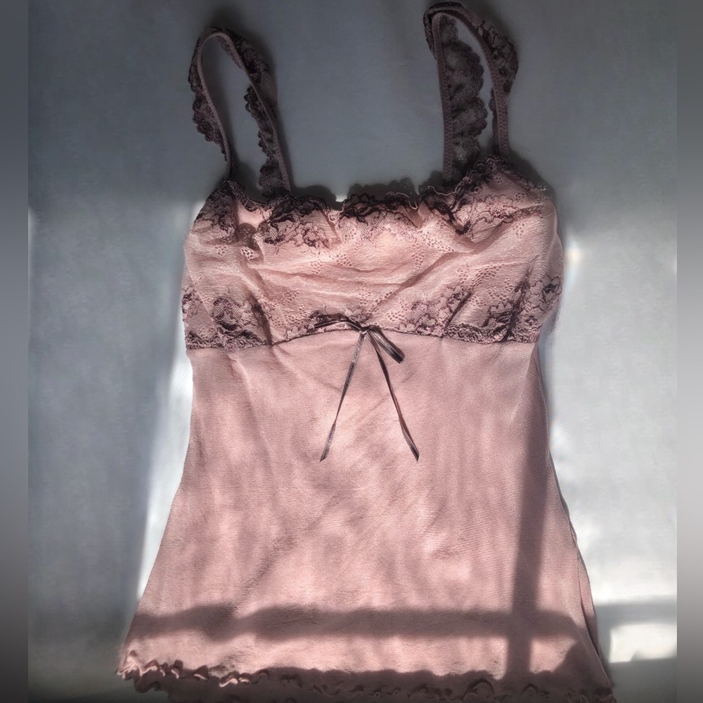 Light purple lilac Gilligan O Malley mesh top.